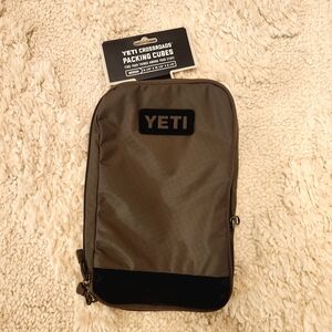 YETI Medium Packing Cube